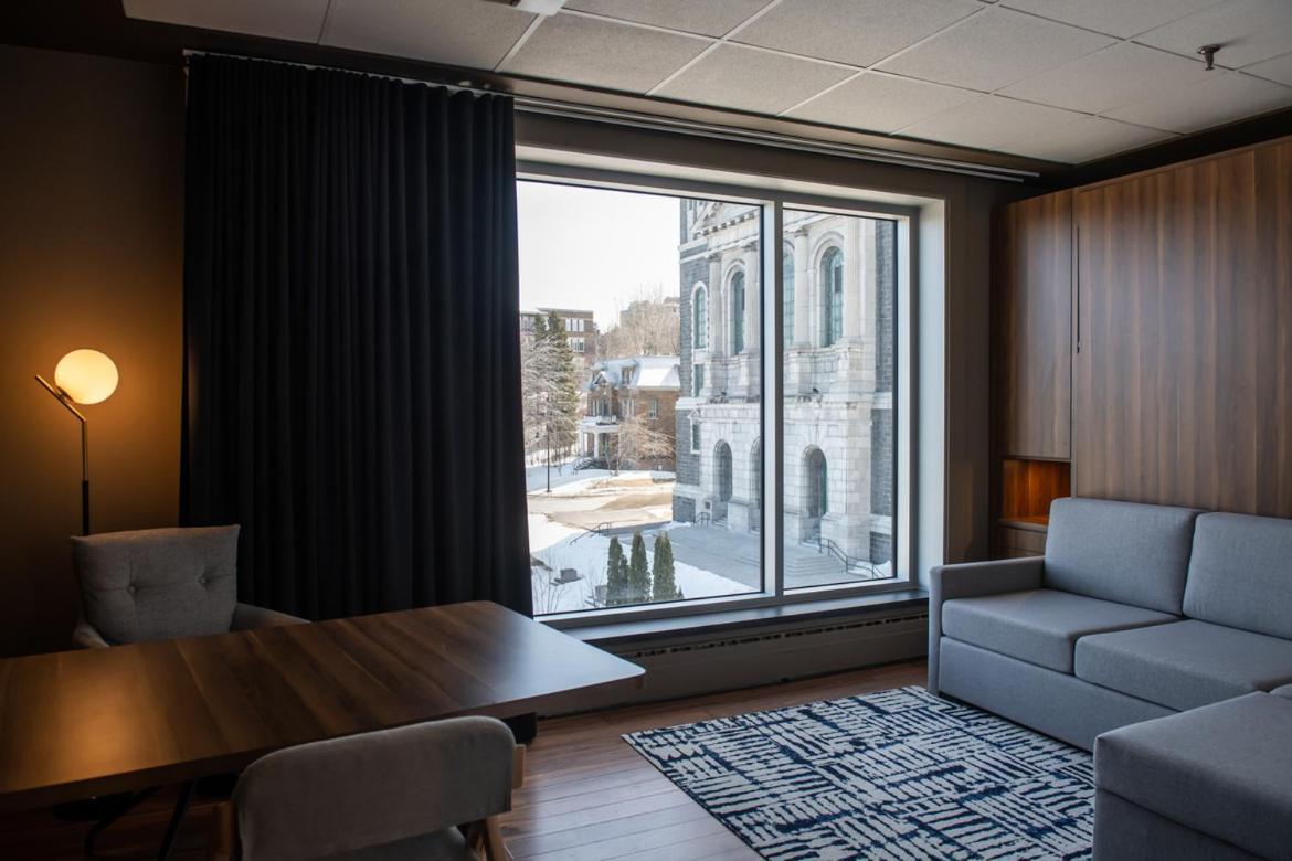 Hotel Chicoutimi, Affilie A Hyvi Exterior photo
